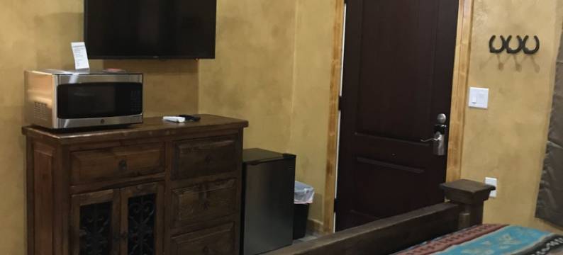 派萨诺村房车公园旅馆(Paisano Village RV Park & Inn)图片