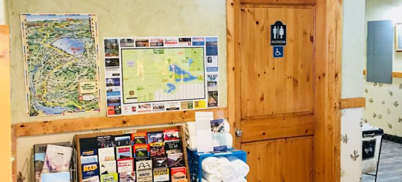 博尔德溪酒店(Boulder Creek Inn)图片