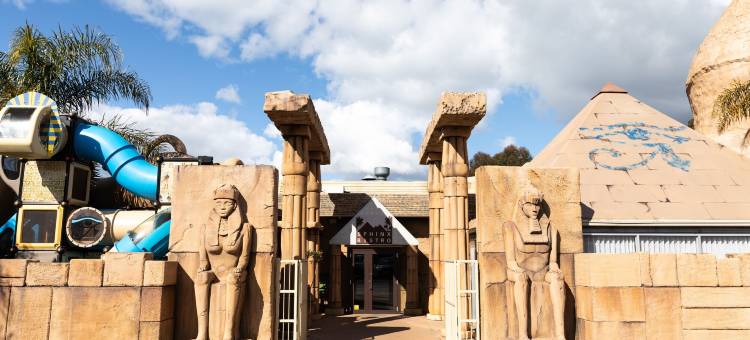 人面狮身像汽车旅馆(Sphinx Hotel Motel)图片