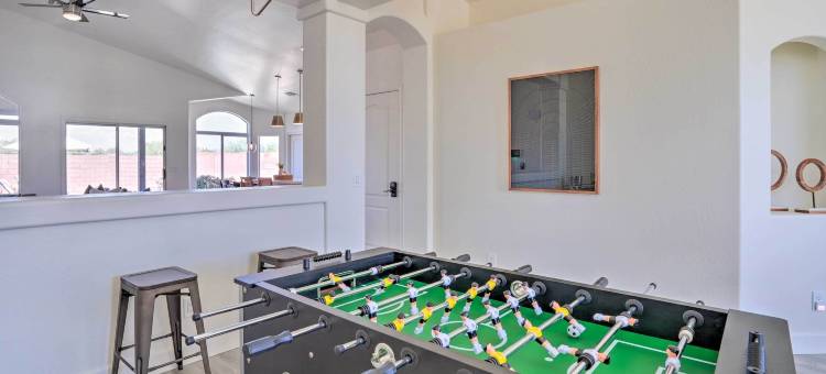 私人恒温泳池：凤凰城圣地 w/ 桌上足球(Private Heated Pool Phoenix Sanctuary with Foosball)图片