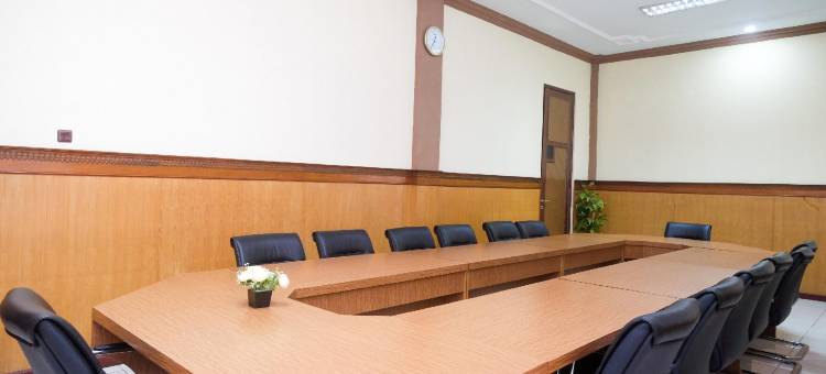 乌尔班维尤酒店-德迪加亚布勒贝斯(Urbanview Hotel Dedy Jaya Brebes)图片