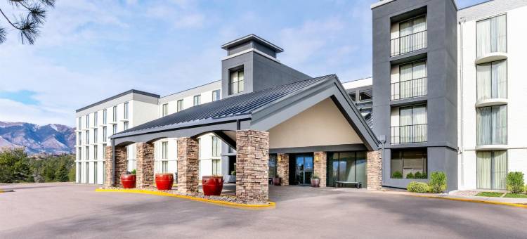 科罗拉多斯普林斯希尔顿安泊酒店(Embassy Suites by Hilton Colorado Springs)图片