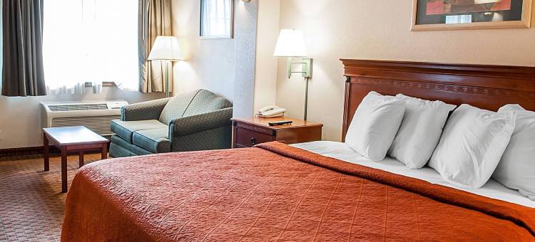 拉斯克鲁塞斯-大学区凯艺套房酒店(Quality Inn & Suites Las Cruces - University Area)图片