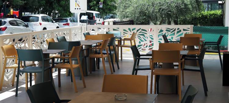 里米尼彩色酒店(Color Hotel Rimini)图片