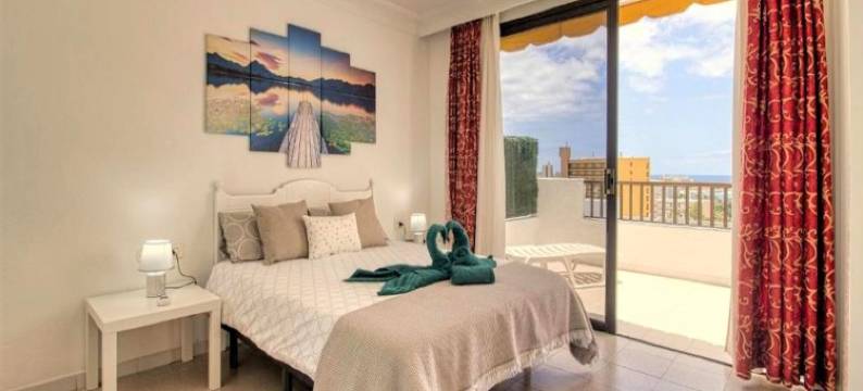 Attic Apartment in Adeje Near Playa Fañabé图片