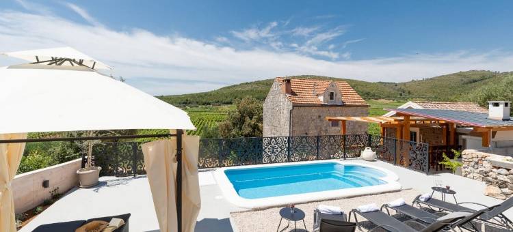 Stone House Prapatna-Two Bedroom Holiday Home with Swimming Pool图片