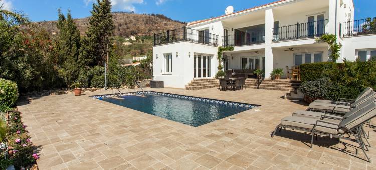Villa in Granada with Sea Views & Pool图片