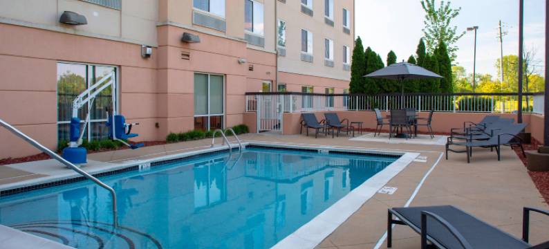 加兹登万枫酒店及套房(Fairfield Inn & Suites Gadsden)图片