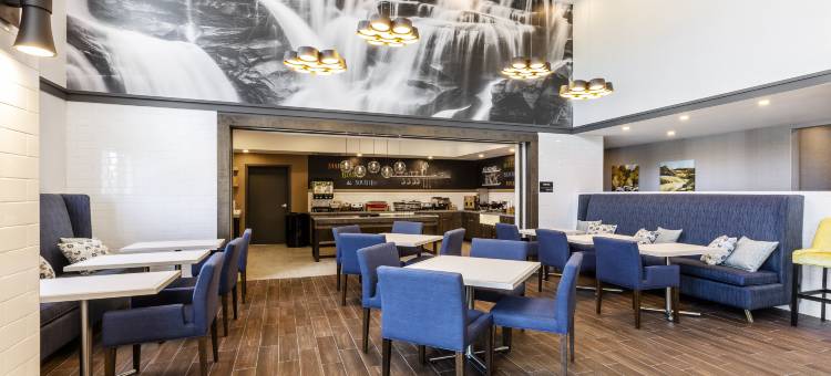 魁北克市博波特希尔顿欢朋酒店(Hampton Inn & Suites by Hilton Quebec City Beauport)图片