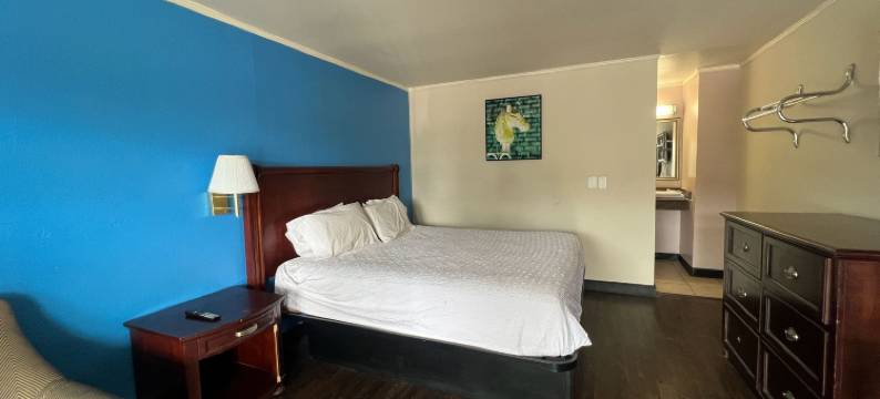 贝尔维拉里士满机场VA的国会酒店(Capitol Inn by Belvilla Richmond Airport VA)图片