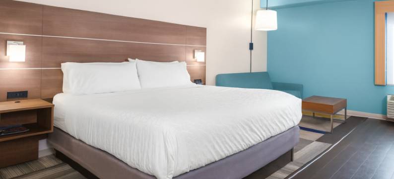 Holiday Inn Express 默特尔比奇百老汇@散化(Holiday Inn Express MYRTLE BEACH-BROADWAY@THE BCH by IHG)图片