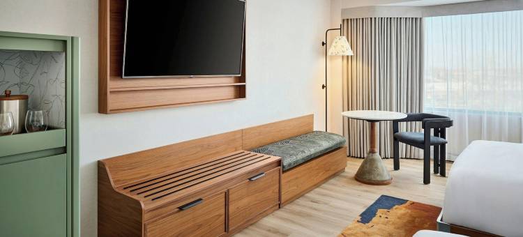 蒙特利尔拉瓦尔Ômage酒店，臻品之选(Ômage Hotel, Montreal Laval, a Tribute Portfolio Hotel)图片