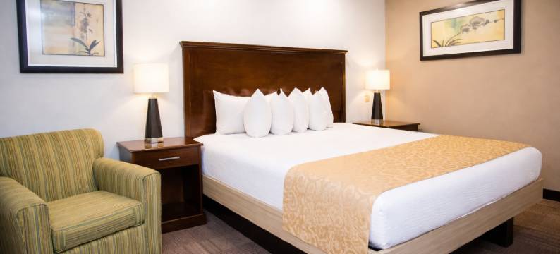 沃尔顿堡滩玛丽埃斯特贝蒙特套房酒店(Townhouse Fort Walton Beach Hurlburt Field)图片