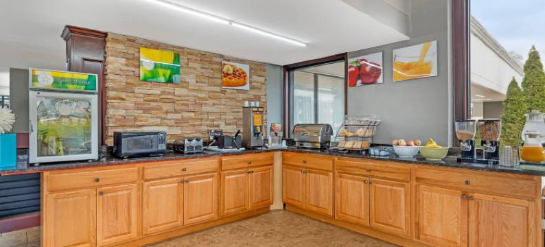 品质酒店及套房查塔努加-东岭(Quality Inn & Suites Chattanooga-East Ridge)图片