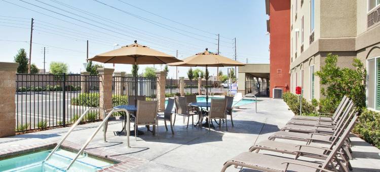 智选假日套房酒店莫德斯托，萨利达(Holiday Inn Express & Suites MODESTO-SALIDA by IHG)图片
