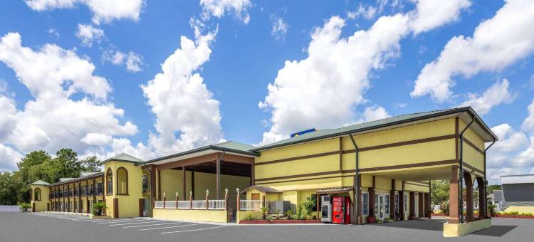 韦克罗斯品质酒店(Quality Inn Waycross)图片