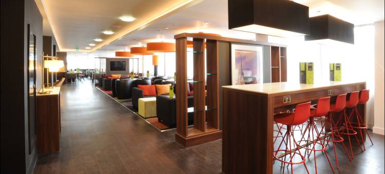 伯明翰布劳德街希尔顿欢朋酒店(Hampton by Hilton Birmingham Broad Street)图片
