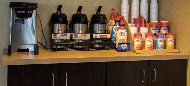 代顿红顶酒店-费尔伯恩纳特中心(Red Roof Inn Dayton - Fairborn/Nutter Center)图片