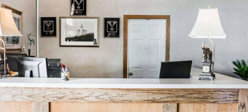 伊康套房旅馆(Econo Lodge & Suites)图片