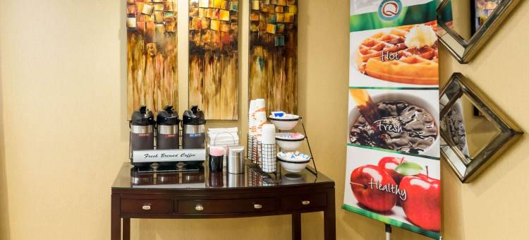 马歇尔品质酒店 MN 大学附近(Quality Inn Marshall MN Near University)图片