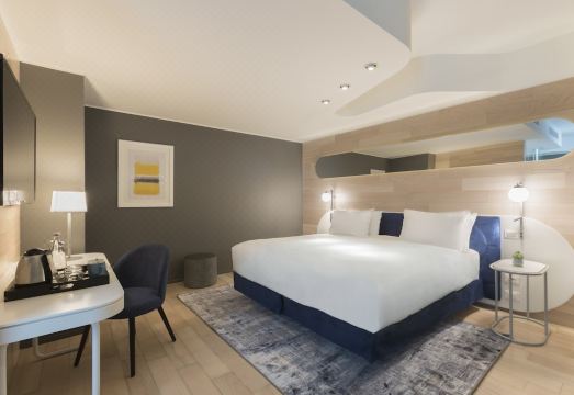 Voco Milan-Fiere, an IHG HotelHotel Overview