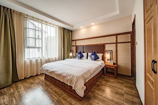 超级爆龙战士度假别墅(金沙滩路分店)