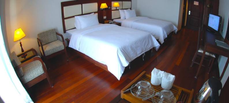 河畔城酒店(River City Hotel)图片