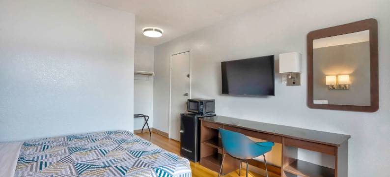 北卡罗莱纳兰伯顿 6 号汽车旅馆(Motel 6 Lumberton, NC)图片