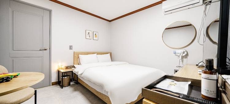 晋州江南987酒店(Jinju Gangnam 987 Hotel)图片