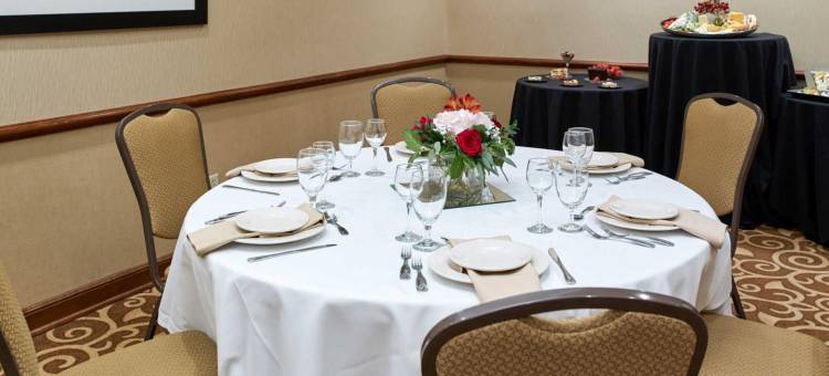 克拉丽奥机场酒店(Clarion Hotel Airport)图片