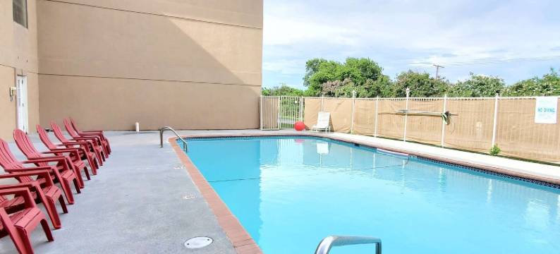 坦佩尔 I-35 温德姆速 8 酒店(Super 8 by Wyndham Temple I-35)图片