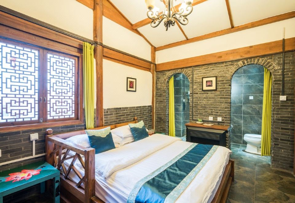  Hotel Overview