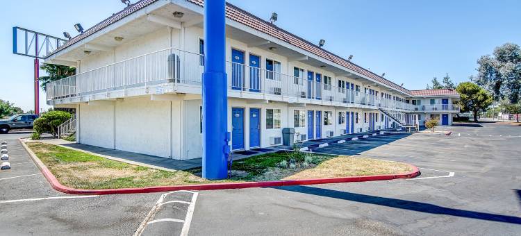 斯托克顿宪章路西6号汽车旅馆(Motel 6 Stockton, CA - Charter Way West)图片