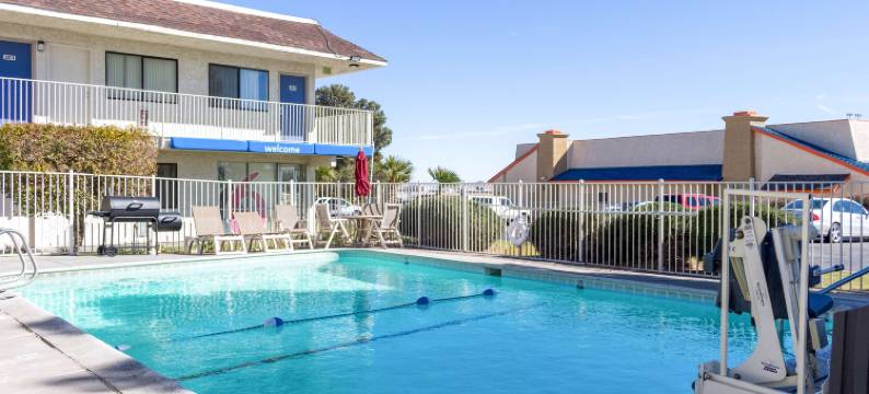 莫哈韦6号汽车旅馆(Motel 6 Mojave, CA)图片