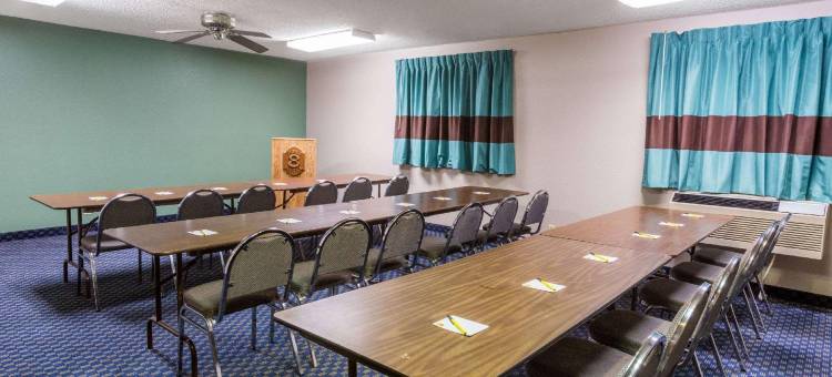 里士满-洛锡安收费公路速8酒店(Super 8 by Wyndham Richmond Midlothian Turnpike)图片