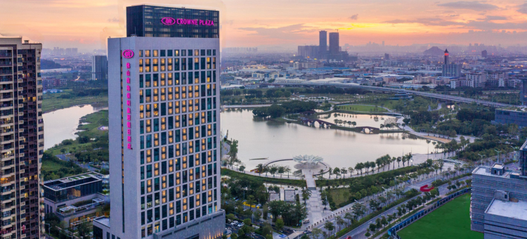 佛山南海利泰皇冠假日酒店图片