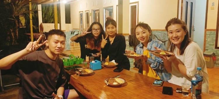 法雷尔家庭旅馆(Farel Homestay Kawahijen)图片