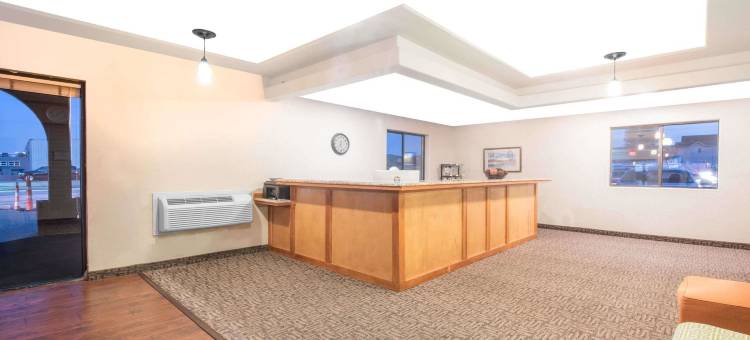 斯皮尔菲什呗盟套房酒店(Baymont by Wyndham Spearfish)图片