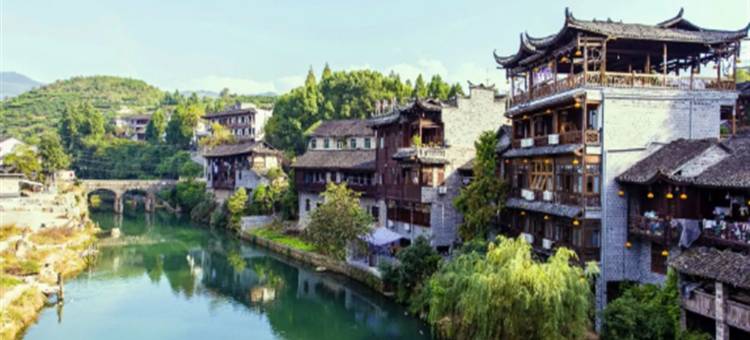 芙蓉镇华木轩客栈(景区东门店)图片
