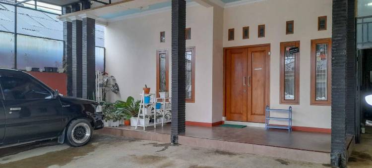 RedDoorz Syariah Near Komplek Candi Arjuna Dieng 2图片