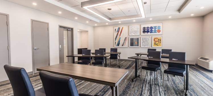 Holiday Inn Express 多伦多北约克(Holiday Inn Express Toronto-North York)图片