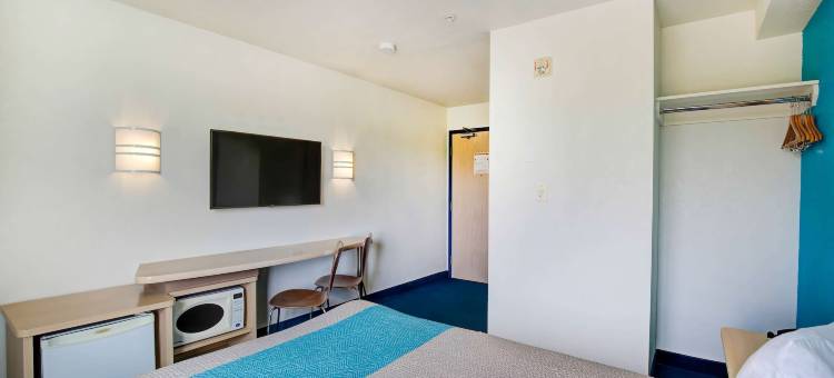 大草原城6号汽车旅馆(Motel 6 Grande Prairie, AB)图片