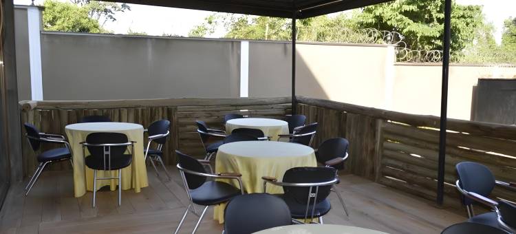 蒙涅纽阿尔法酒店(Alfa Hotel Munyonyo)图片