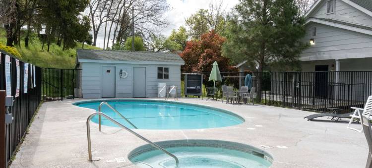 优胜美地山谷凯艺酒店(Quality Inn Yosemite Valley Gateway)图片