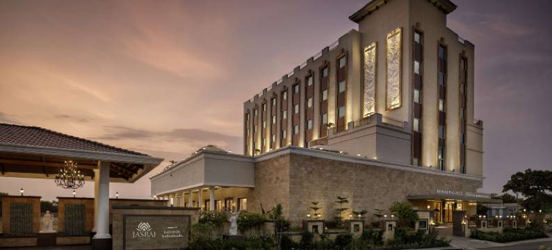 贾斯拉杰宫酒店，雅瓦特马尔，丽笙精选成员(Jasraj Palace Yavatmal Hotel, a Member of Radisson Individuals)图片
