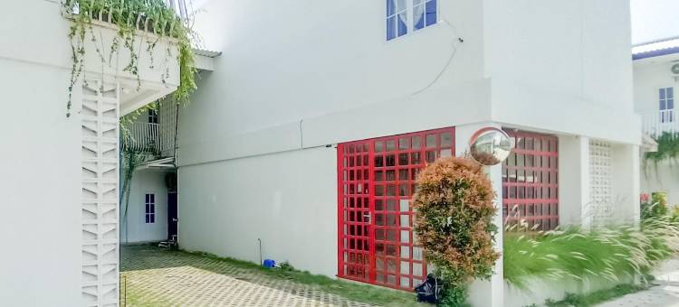 库隆普罗戈宾馆-红伙伴(Kulonprogo Guesthouse Mitra RedDoorz)图片