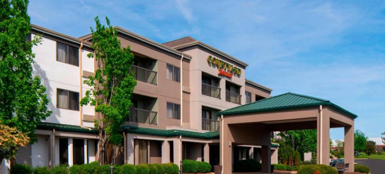 圣路易斯机场/地球城万怡酒店(Courtyard St. Louis Airport/Earth City)图片