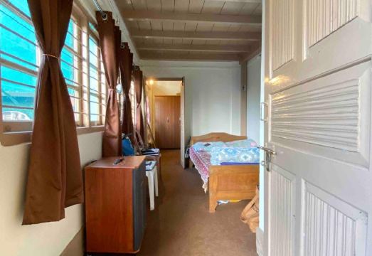 Popola’s Homestay Hotel Overview