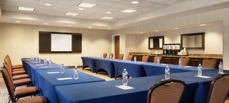 希尔顿欢朋套房酒店-罗杰斯(Hampton Inn & Suites Rogers)图片