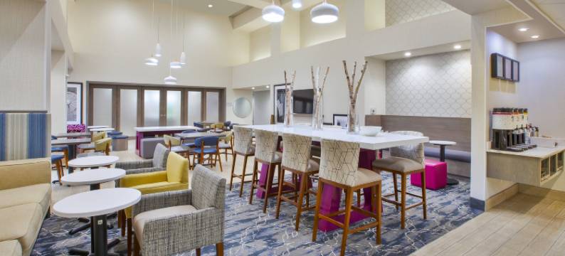 希尔顿欢朋套房酒店-奥克伍德村克利夫兰(Hampton Inn & Suites Cleveland/Oakwood Village)图片